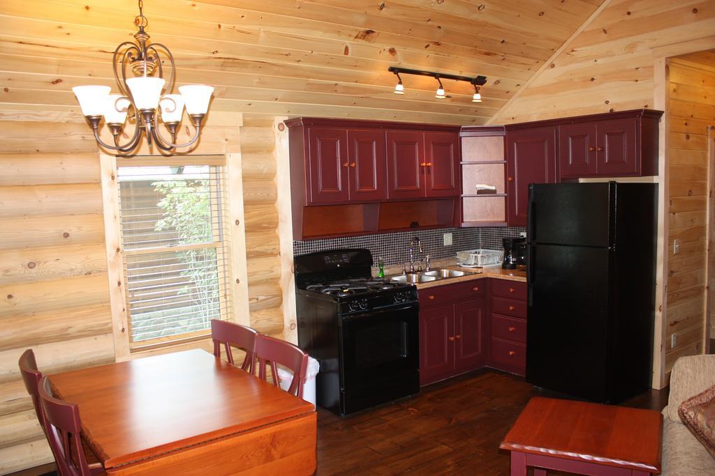 Lake Parlin Lodge & Cabins West Forks Δωμάτιο φωτογραφία