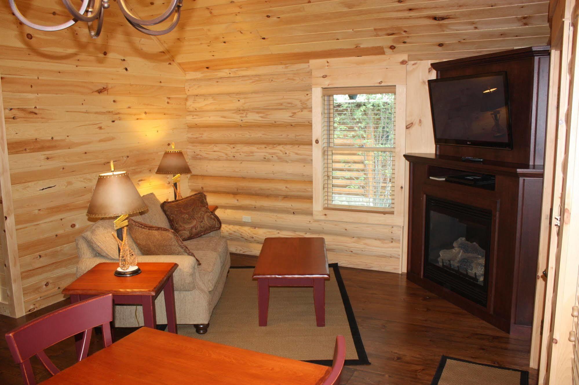 Lake Parlin Lodge & Cabins West Forks Εξωτερικό φωτογραφία